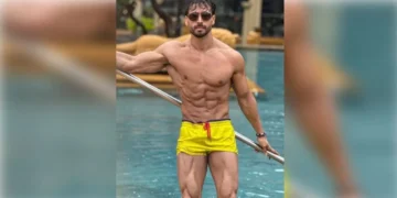 Tiger Shroff enjoys a relaxing day off by the pool